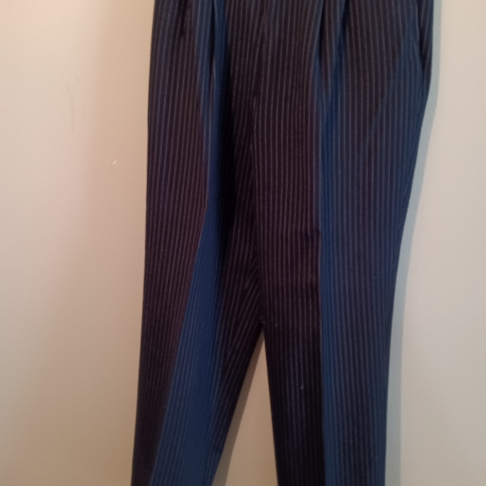 Hunt Valley 2 piece pant suit.